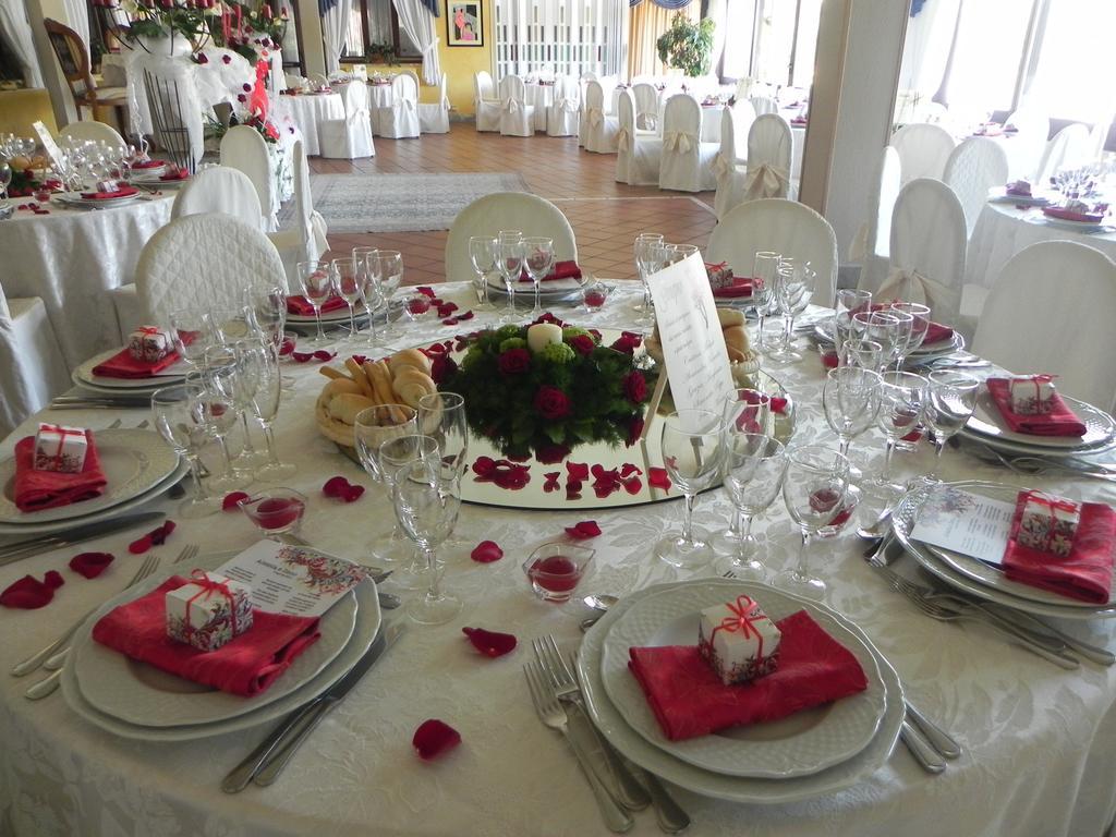Hotel La Ruota Pianfei Екстер'єр фото