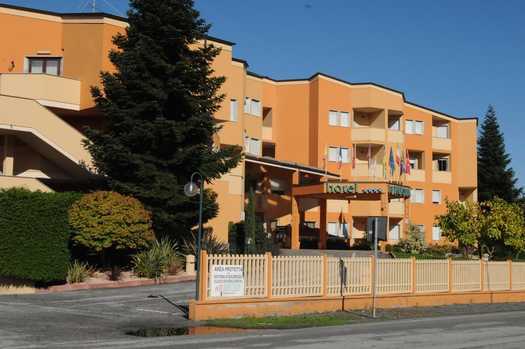 Hotel La Ruota Pianfei Екстер'єр фото