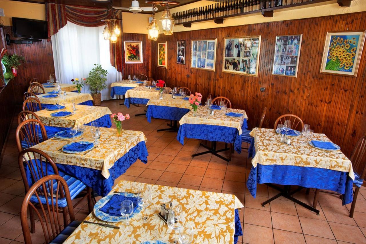 Hotel La Ruota Pianfei Екстер'єр фото