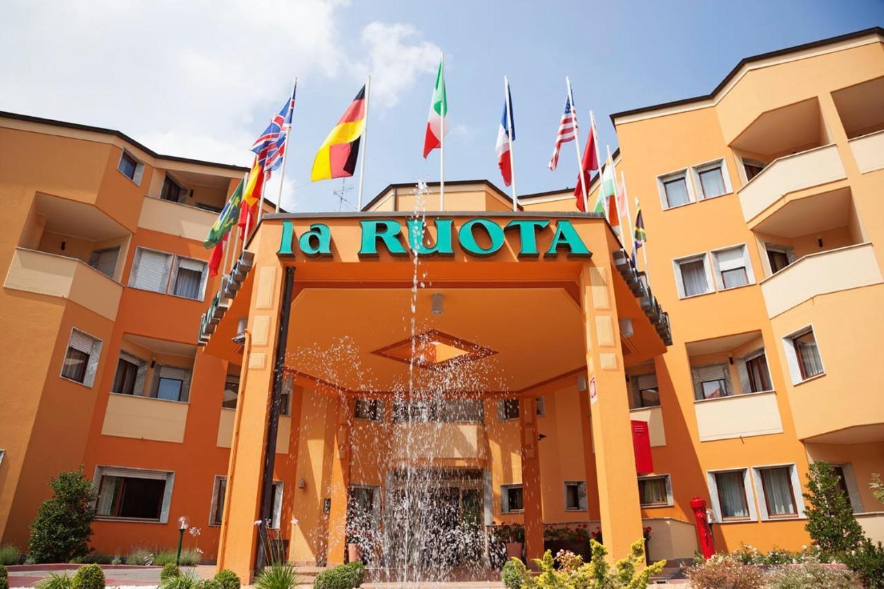 Hotel La Ruota Pianfei Екстер'єр фото